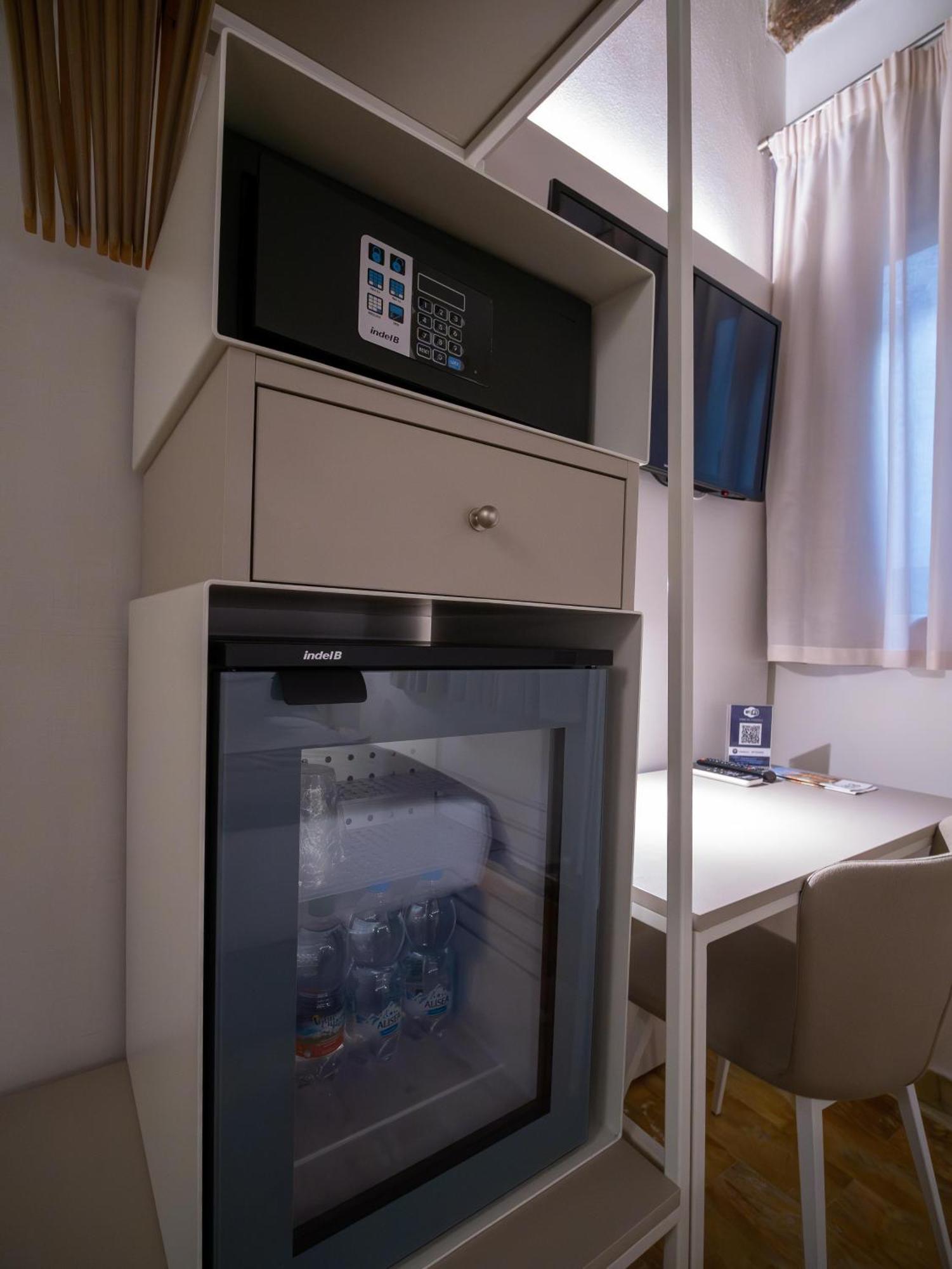 Hotel Torre Del Fuggisole à Sienne Extérieur photo